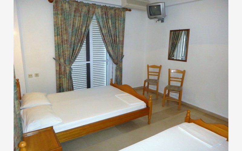 vila-gouzelis-88-11